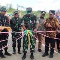 Penutupan TMMD ke-125 di Desa Sindangjawa. 